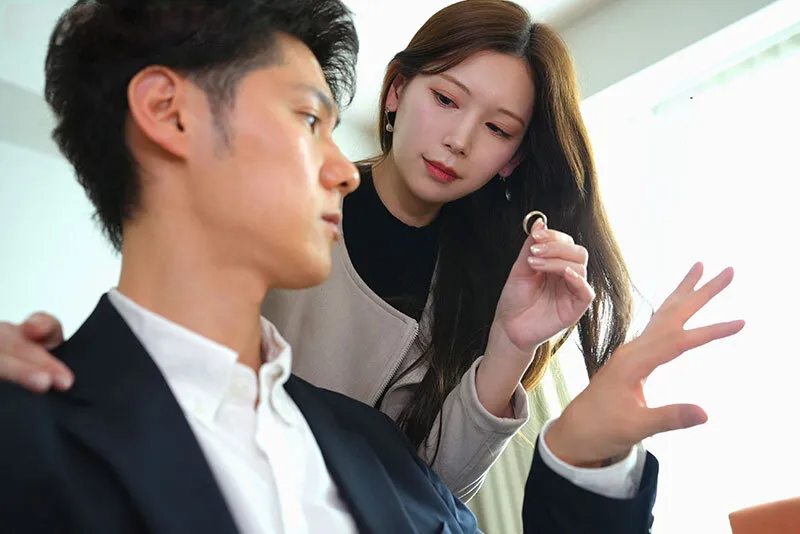 Bà xã đi đi giã ngoại, ông chồng ở nhà bị nhỏ em cô vợ gạ đụ không trượt phát nào