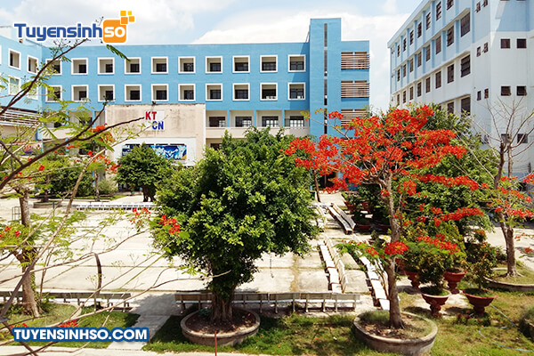 Đại học Kinh tế Công nghiệp Long An